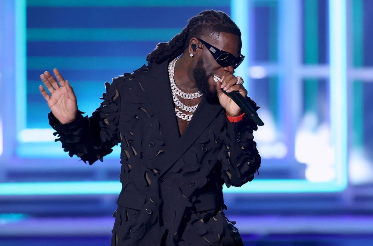 Burna Boy to pay bloggers to stop writing about him
