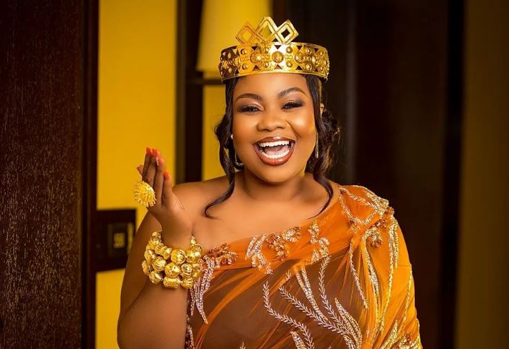 Empress-gifty