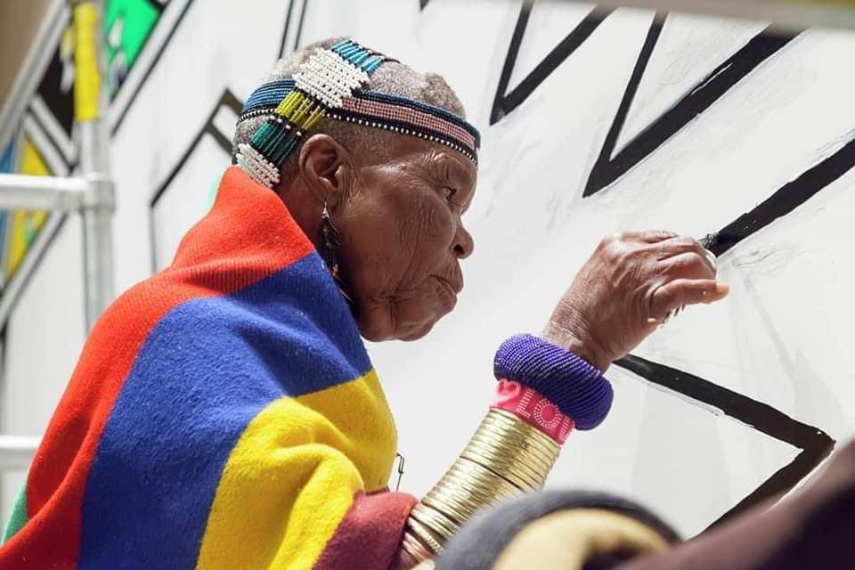 Esther Mahlangu 87 South African artist Drawing