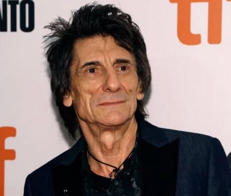 Rolling Stones guitarist, Ronnie Wood says he's been diagnosed with lung cancer